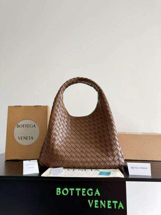 Picture of Bottega Veneta Handbags _SKUfw211203429fw